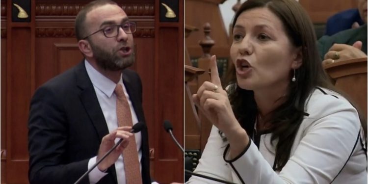 LIVE-“Mbylle! Palaço”! Plas sherri mes Bardhit dhe Felajt: Burri yt prokuror gjobaxhi