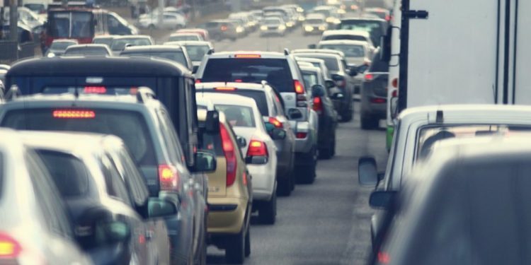 “Benzi” po bie nga “froni”! Kush është makina që po pëlqejnë tani shqiptarët?