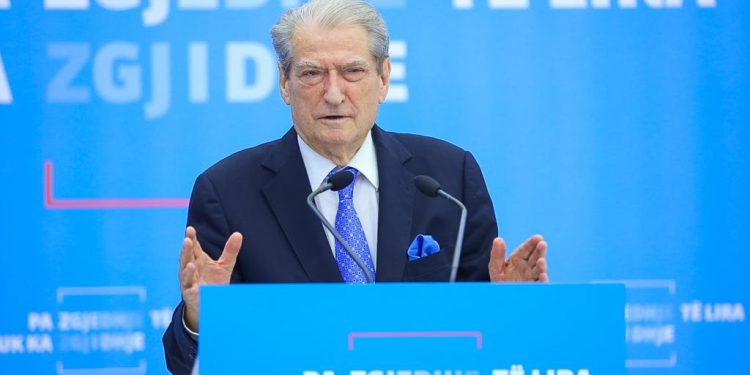 “Gjiknuri u flak sot me këshillën për t’u arratisur”, Berisha: Është nën hetim ndërkombëtar për aferën McGonigal