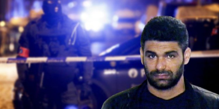 Franca solli bisedat në “Sky” dhe “Encro”, si dolën në shesh krimet e grupit “Bajri” në Shkodër. Del foto me armë në brez e Safet Bajrit