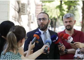 Lufta për vulën! PD i bën gjyqin sonte Gaz Bardhit