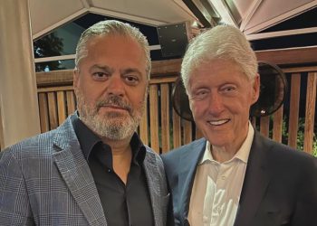 Ben Blushi: Për alkimistin Bill Clinton