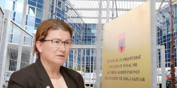 Majlinda Bufi drejt arrestimit? SPAK kërkon videot e skandaleve të kryebashkiakes së Roskovecit