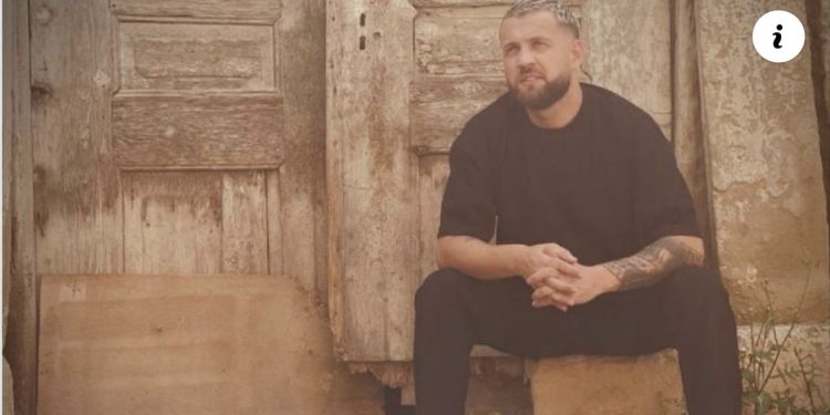 Poston foton në ‘Instagram’, por Luizi u ndalon ndjekësve që të komentojnë. Kiara ndërhyn “me stil”