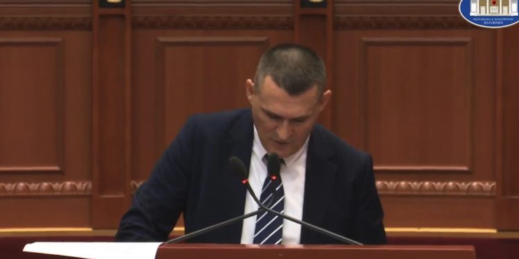 Dumani: Po rritet pastrimi i parave! Nuk marrim dot kriminelët nga Dubai