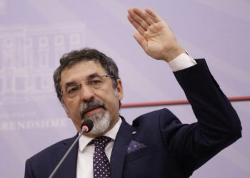 Prapaskenat/ Çfarë ndodhi 5 orë brenda, si u fik “vaji i kandilit” të Çuçit?