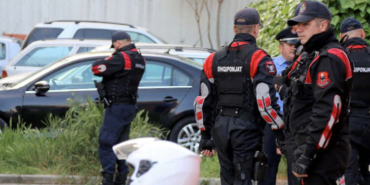 Sarandë/ Turisti italian aksidenton motorin e forcave “Shqiponja”, një polic i plagosur