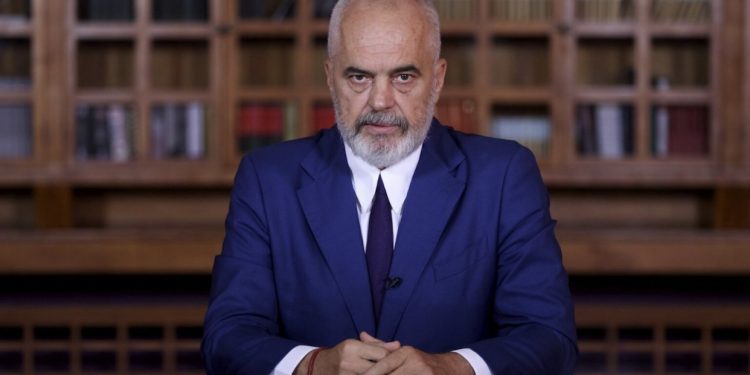 Rama njofton ligjin e ri: Kush hedh plehrat në rrugë ndëshkim drastik