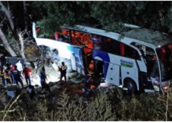 Aksident tragjik në Turqi, autobusi bie në humnerë, 12 të vdekur dhe dhjetëra të plagosur