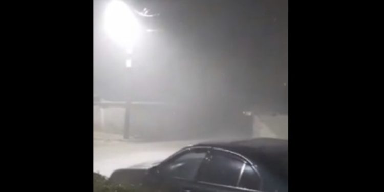 VIDEO/ Juglindja e vendit përfshihet nga reshje shiu, probleme me energjinë elektrike