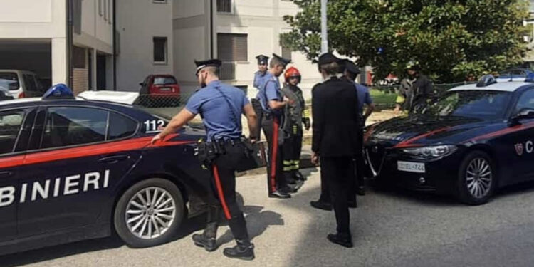 Itali/ U mbyll në shtëpi, 38-vjeçari shqiptar kërcënon se do të hidhet nga pallati