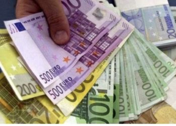 Çfarë po ndodh me Euron dhe Dollarin? Ja kursi zyrtar i këmbimit