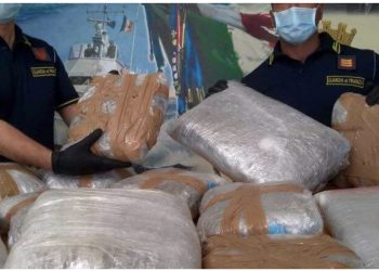 Policia sekuestron 19 tonë drogë me vlerë 1.2 miliardë euro