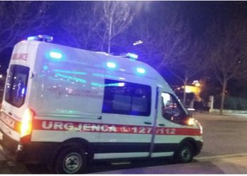 Ra në kontakt me energjinë elektrike në dush, ndërron jetë 32-vjeçarja nga Cërriku