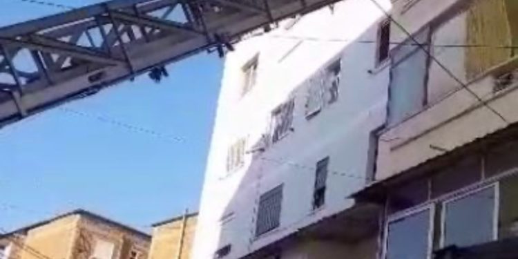 Harruan qumështin në zjarr, digjet shtëpia në Berat