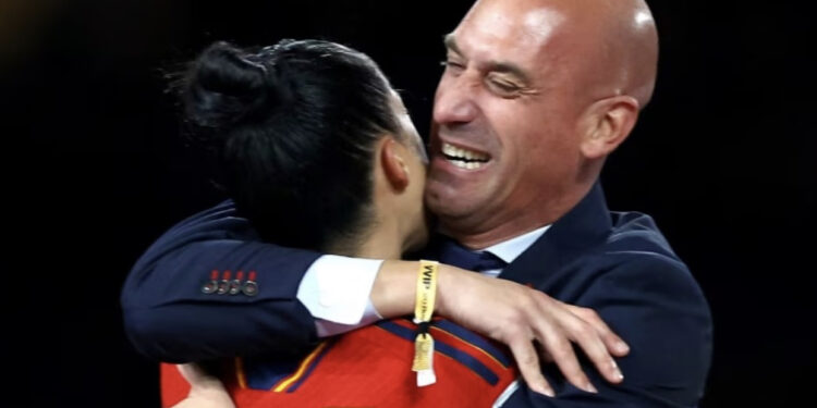 U puth nga presidenti i kombëtares, Hermoso: U ndjeva si viktimë e dhunës