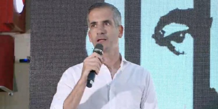 Kryebashkiaku i Athinës në Himarë: Shqipëria s’mund të jetë në BE duke shkelur shtetin e së drejtës