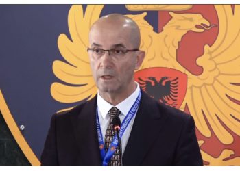 Drejtori i Policisë Kriminale Neritan Nallbati kapet në përgjime nga DEA me grupin e “Frakullës”