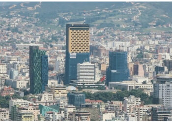 Investigimi/ Si dhe kush e bën pastrimin e parave në Tiranë?