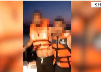 Shëngjin/ Mjeti i tyre lundrues pësoi defekt në mes të detit, shpëtohen 2 të rinjtë që rrezikuan të mbyteshin