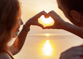 Këto shenja të Horoskopit do të bënin gjithçka për dashurinë