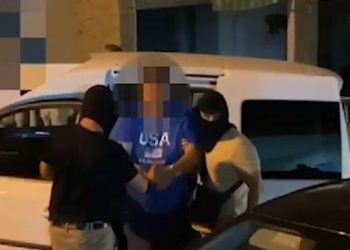 Sarandë/ Shfrytëzonin “Beach Barin” për të shpërndarë kanabis, arrestohet punonjësi i policisë dhe bashkëpunëtori i tij