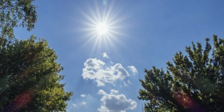 Temperatura deri në 36 gradë, parashikimi i motit për sot