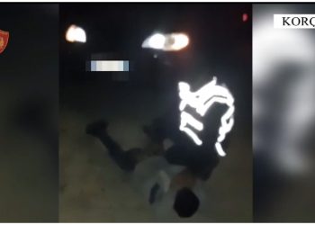 Kishin mbushur makinat me emigrantë, i transportonin kundrejt pagesave 300-1000 euro! Në pranga 2 persona në Korçë