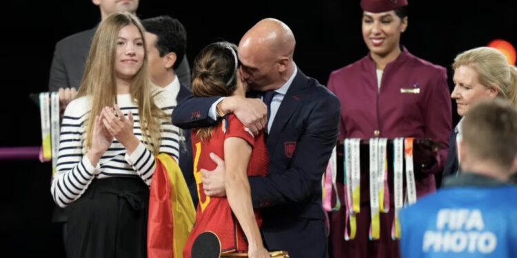 Puthi futbollisten, Federata spanjolle nis hetimet ndaj Luis Rubiales