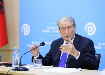 Vrasja në Vlorë, Berisha: Djali i anëtares së KLP, soji i kriminelëve për të cilët ligji nuk ekziston