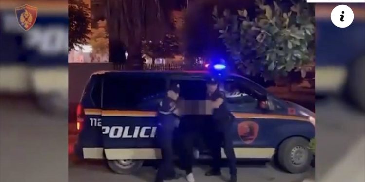 Furnizonin Durrësin me lëndë narkotike, në pranga dy persona