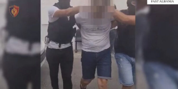 Kërkohej në Itali si pjesë e një grupi kriminal, arrestohet 42-vjeçari nga Kurbini