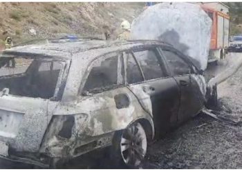 Shkrumbohet nga flakët makina në aksin Qafë Thanë-Përrenjas