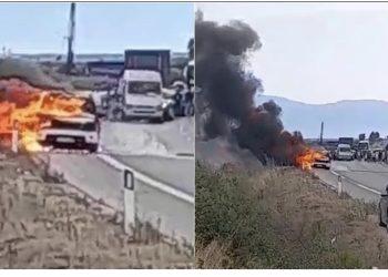 Zjarr në Vlorë, përfshihet nga flakët makina në lëvizje