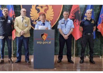 Veliera u dogj në det! Policia: 6 të arrestuar, 28 kg kanabis dhe 45 mijë Euro