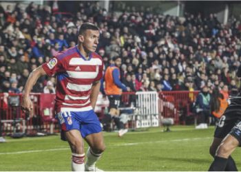 Zbulohen emrat e klubeve që po vëzhgojnë Myrto Uzunin, ka interesim nga Anglia dhe Spanja