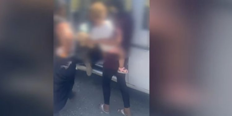 Shfrytëzonin fëmijët e tyre të mitur për të lypur, procedohen 5 persona