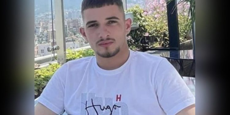 Nga Ballshi dhe punonte në Ksamil/ Humbi kontaktet me të birin, babai thirrje për ndihmë: Kush ka dijeni të më kontaktojë