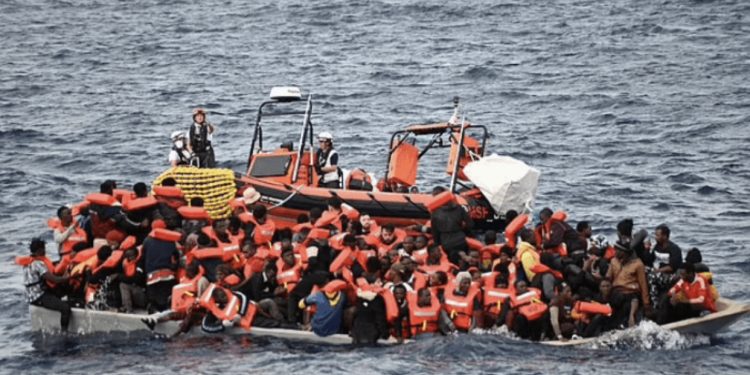 Tragjike! Mbyten dy varka me emigrantë në Mesdhe