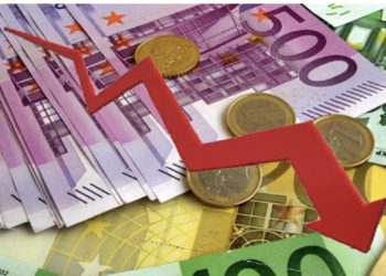 “Gropë” apo rritje, me sa blihen e shiten Dollari dhe Euro?