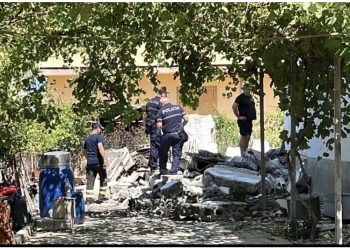 Ndërron jetë pronari i banesës i mbetur nën rrënoja në Qerret