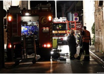 Reshje të dendura dhe rrufe në Gjermani, bllokohet aeroporti i Frankfurtit