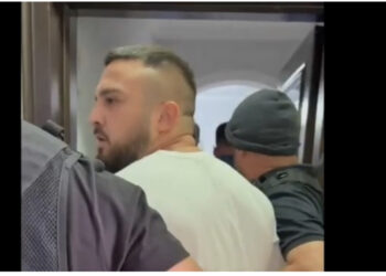 FOTO/ Ky është polici që u arrestua në pikë të mëngjesit