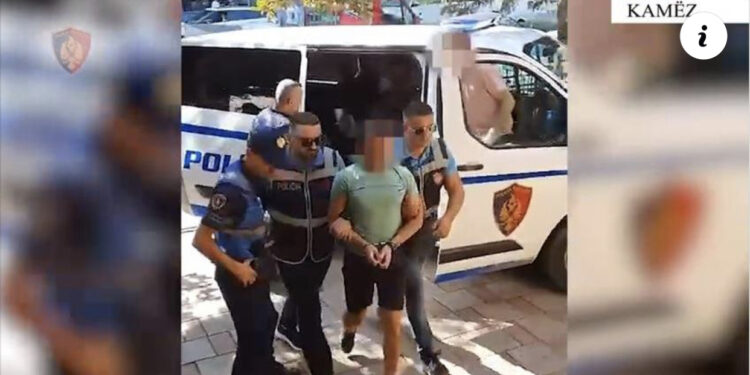 EMRI/ Lëvizte me pistoletë gati për qitje, arrestohet 36-vjeçari i dënuar më parë për vrasje