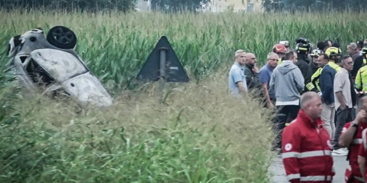 Rrëzohet avioni luftarak në Torino, vdes një 5-vjeçare