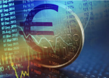 FOTO/ Këmbimi valutor: Dollari rritet, Euro statike