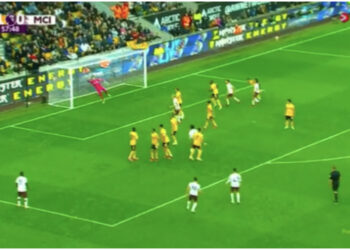 VIDEO/ Një autogol dhe 9 kartona të verdhë, Manchester City merr humbjen e parë të sezonit