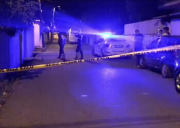 “O Bekim të mbeta në dorë…”! Britma dhe lutjet e policit që u rrah me hunj në Tiranë