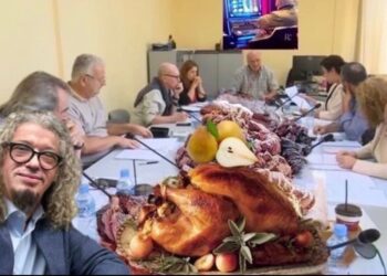 Alfred Peza pastron para në Qerret të Kavajës, zbulohet skandali me shit-blerjen e vilave