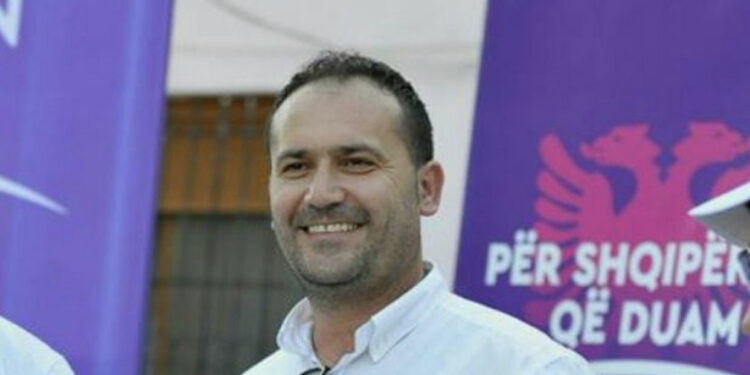 Takimi i fundit e çoi në qeli! Ky është ish-drejtori i burgut që u arrestua sot